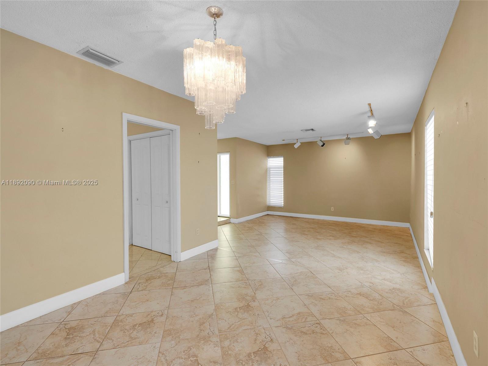 OCEANSIDE SEC ISLE OF NOR - Residential Lease