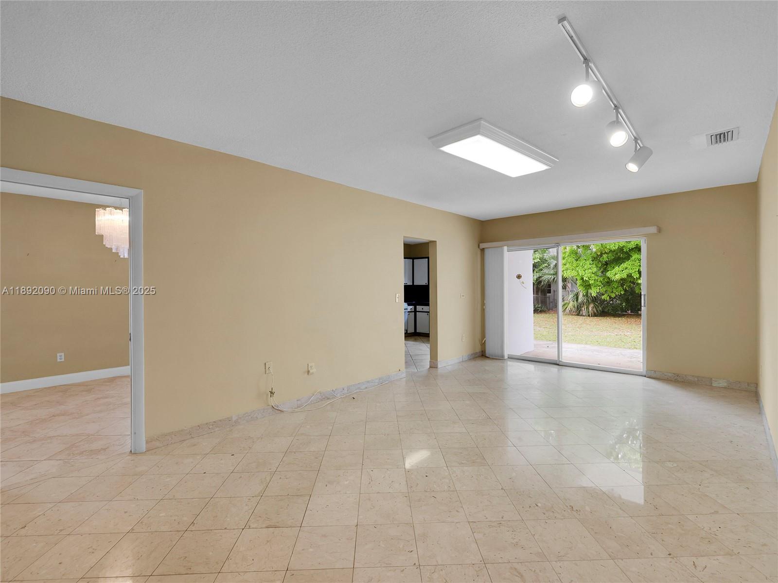 OCEANSIDE SEC ISLE OF NOR - Residential Lease