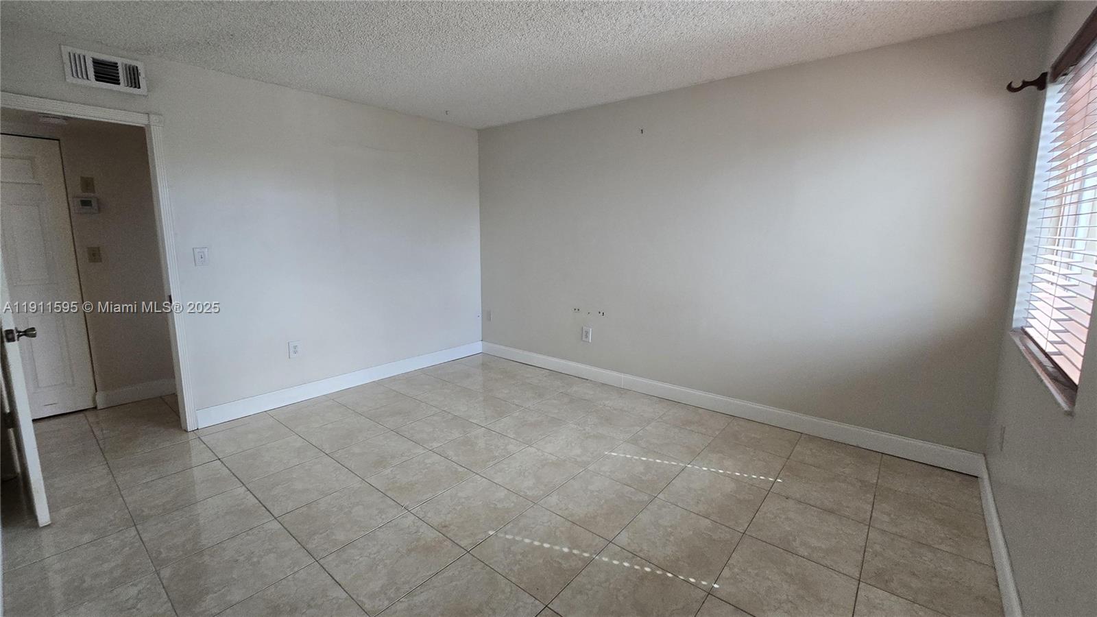 CORAL POINTE - Residential Lease