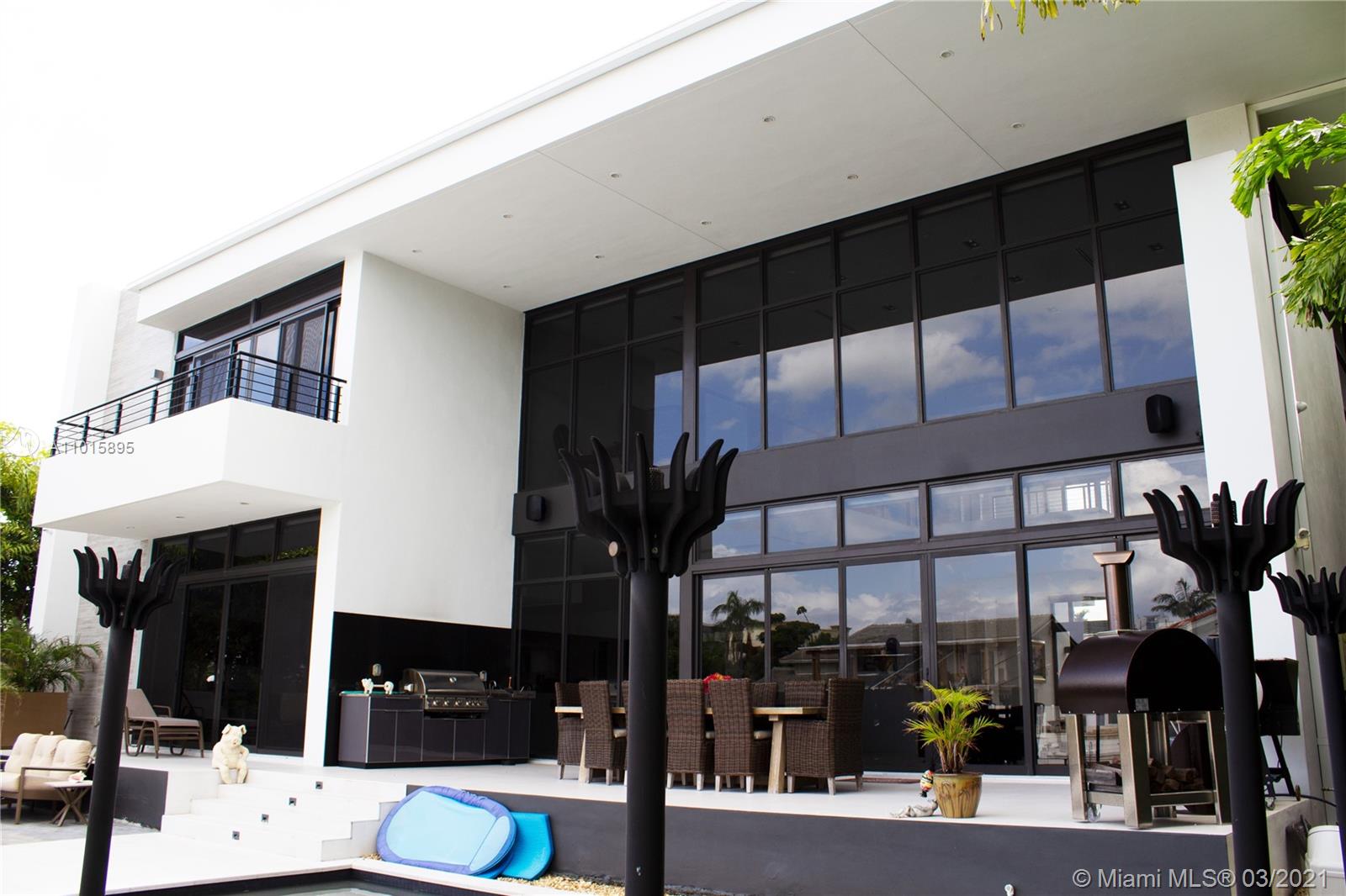 EASTERN SHORES - Residential