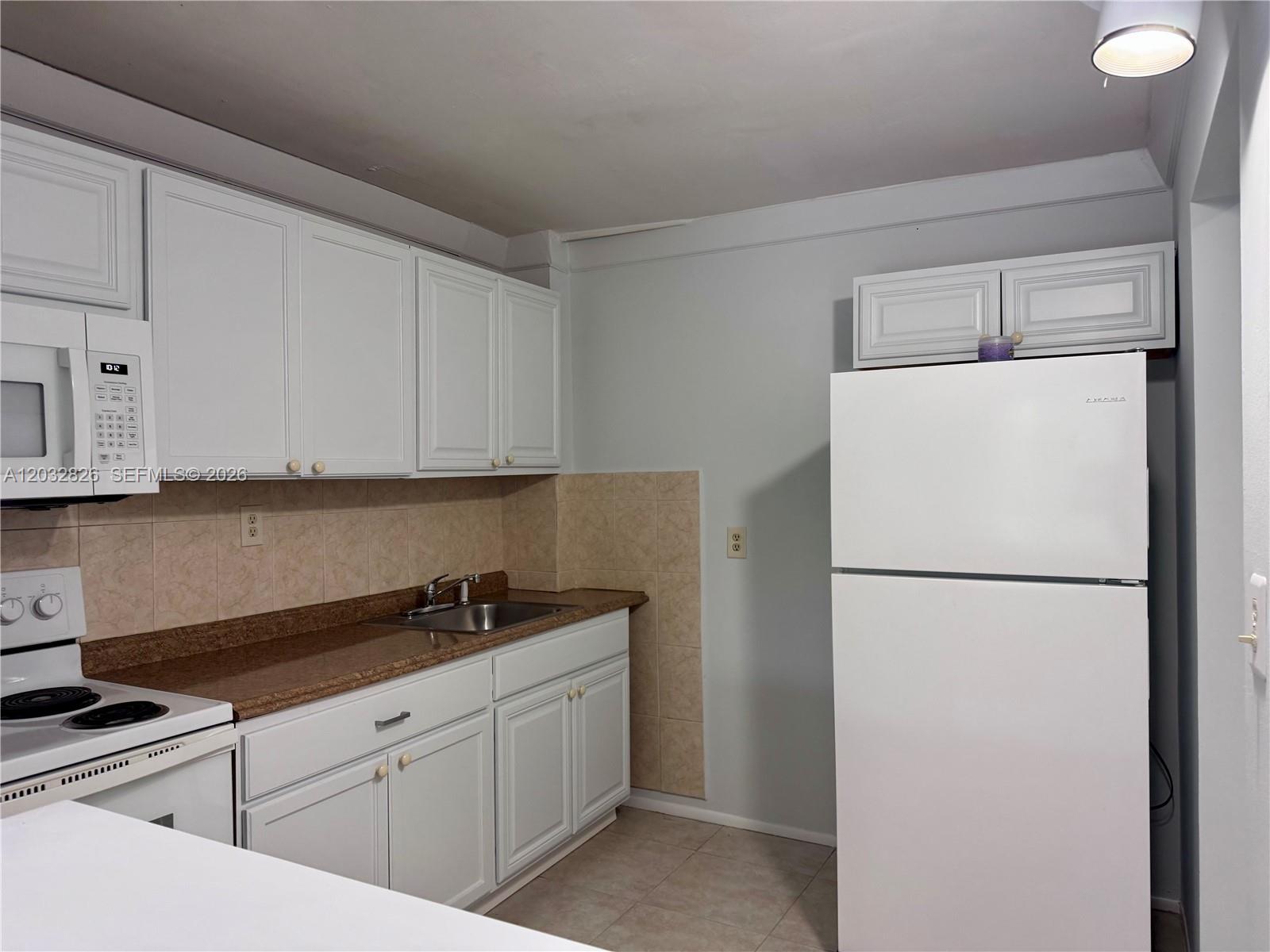 View photos, virtual tours, details... 16950 W Dixie Hwy A232 Hwy 232