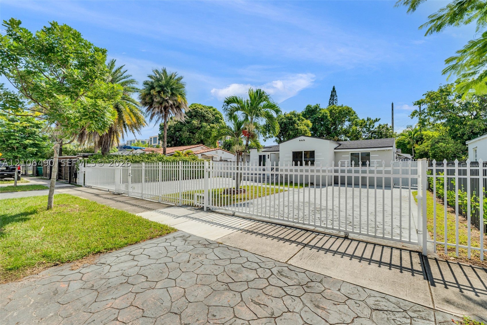 3840 NW 12th St