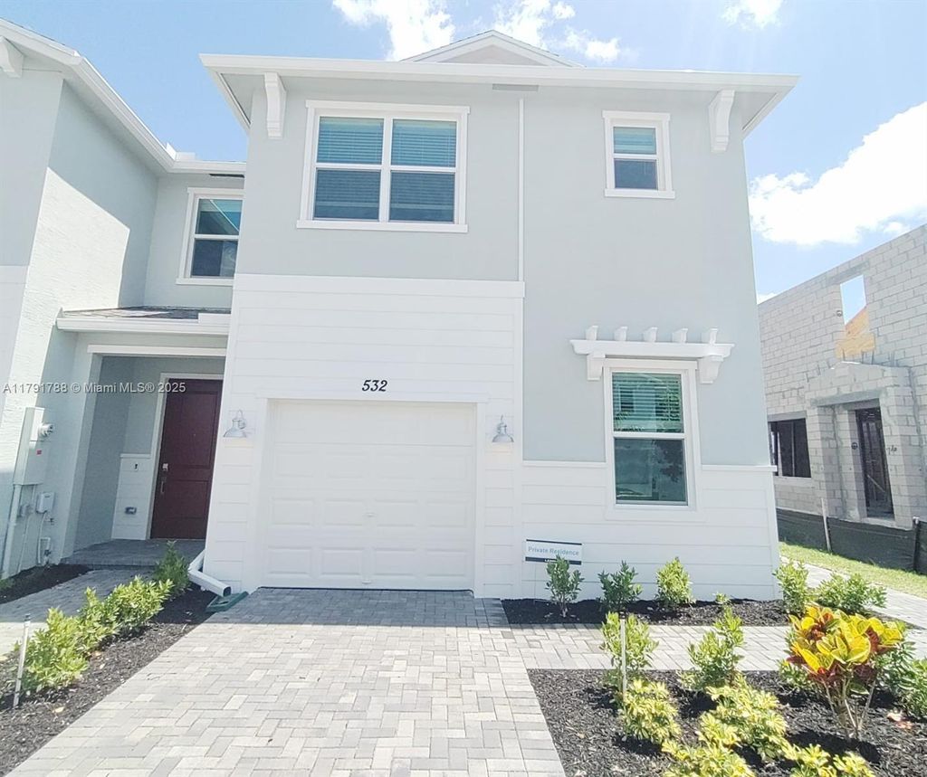 Photo of 532 SE Rivergrass St #532, Port Saint Lucie, FL 34984 (MLS # A11791788)