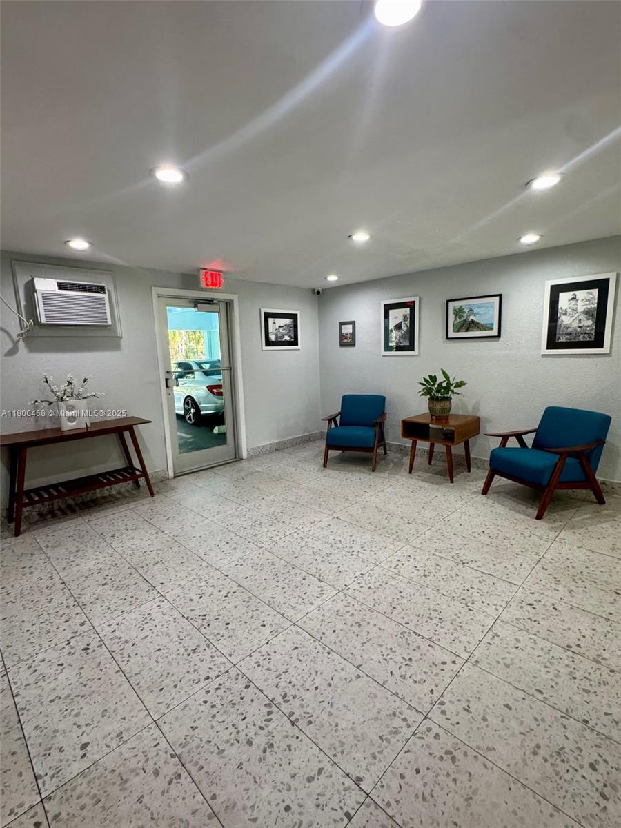 FAIRWAYS NORTH CO-OP - Residential