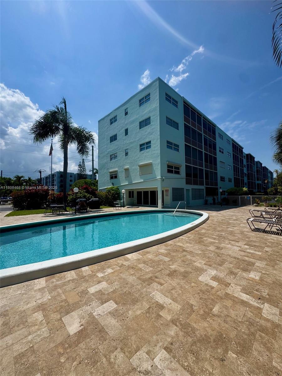 FAIRWAYS NORTH CO-OP - Residential