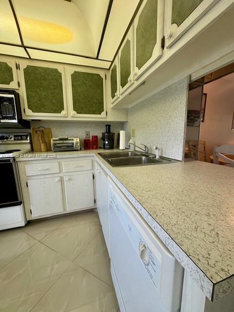 FAIRWAYS NORTH CO-OP - Residential