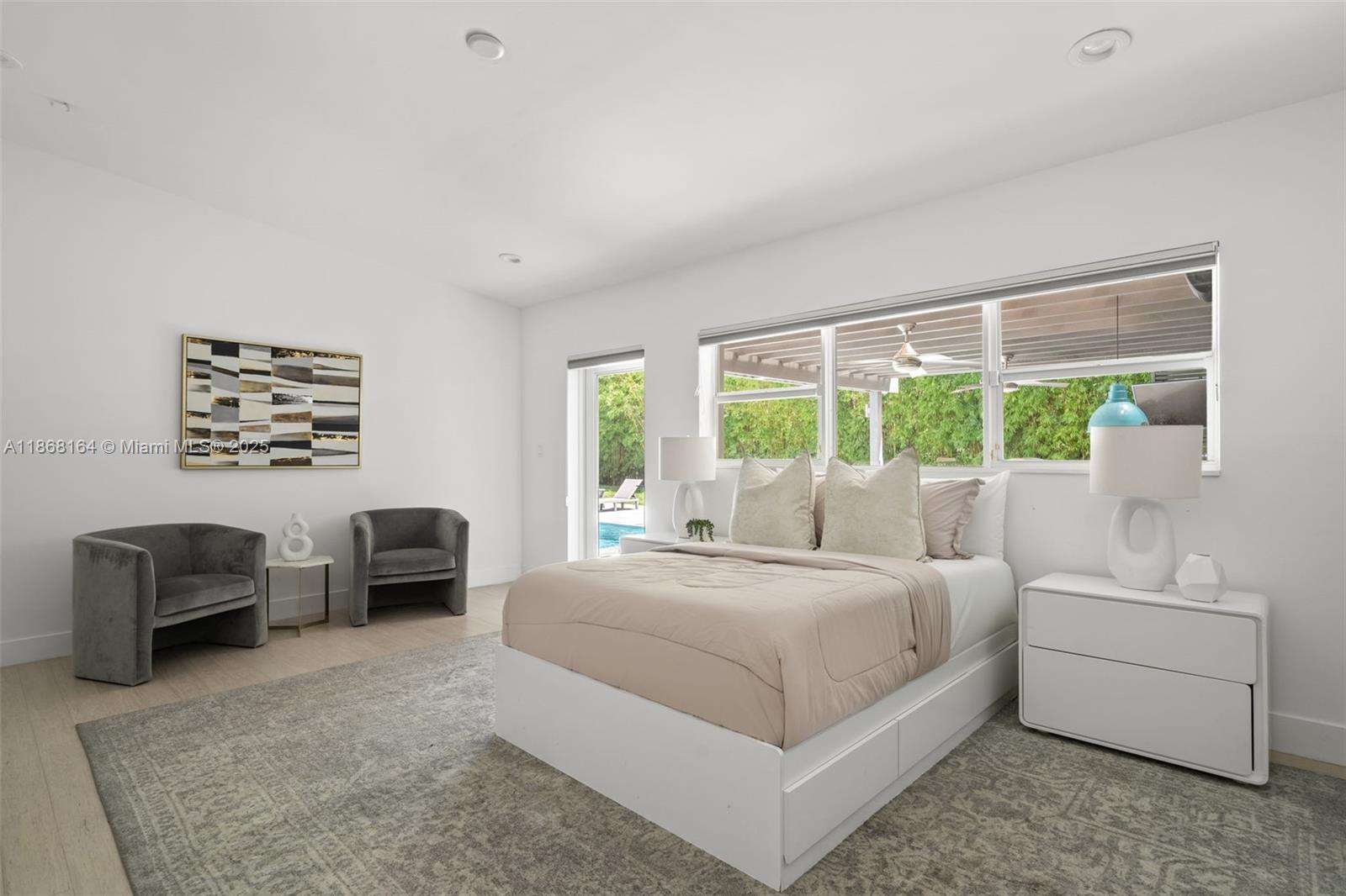 TRAVERSE MANOR - Residential