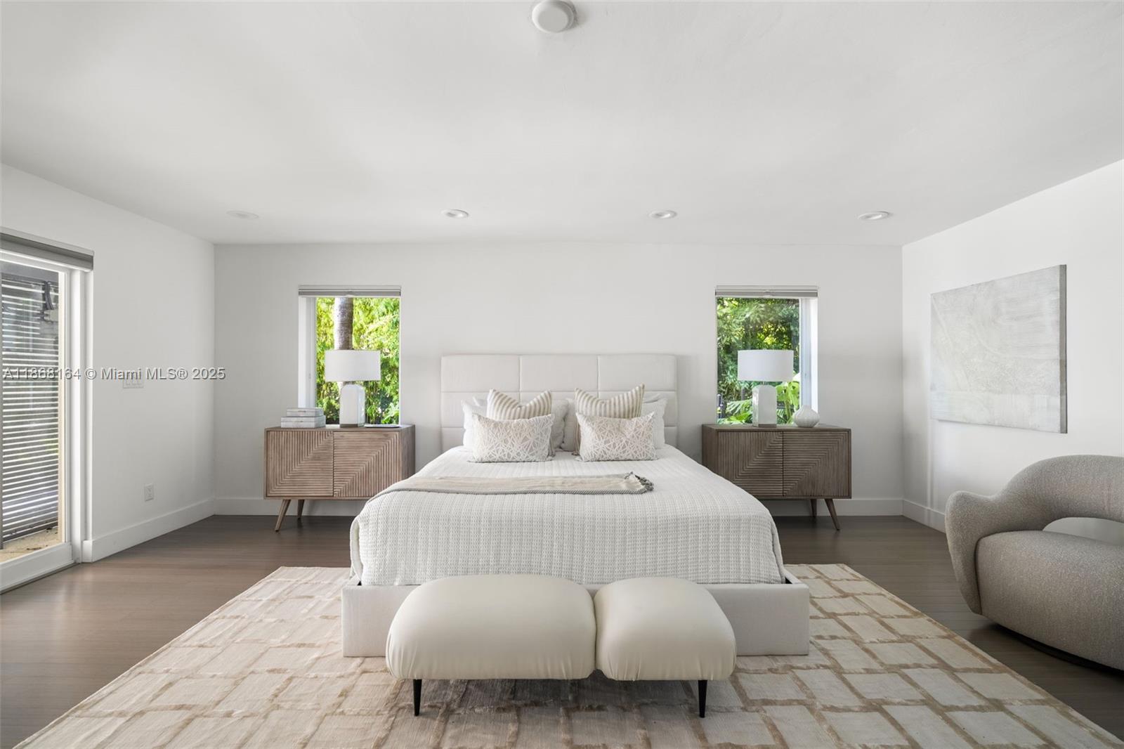 TRAVERSE MANOR - Residential