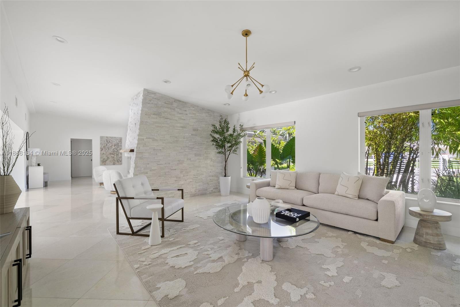 TRAVERSE MANOR - Residential