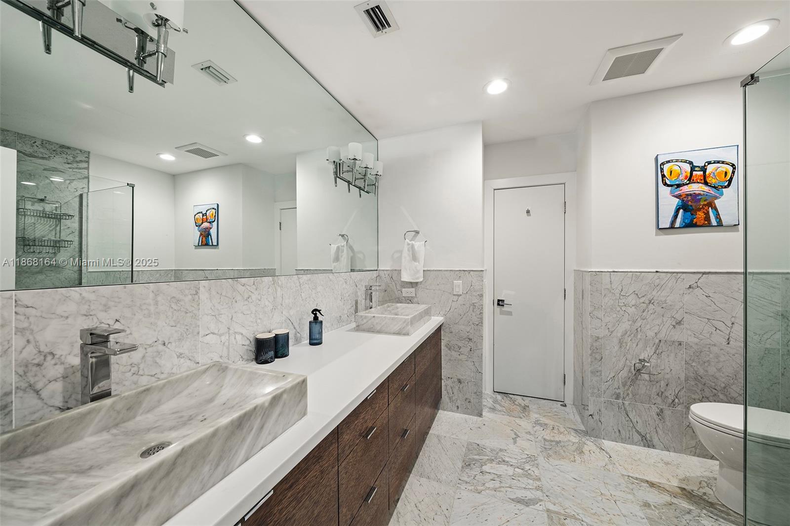 TRAVERSE MANOR - Residential