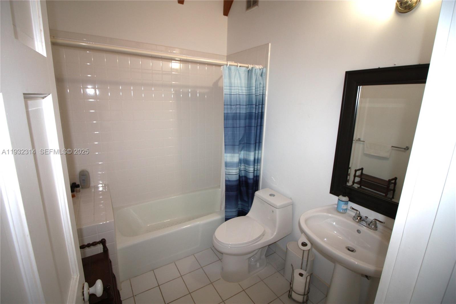 C GABLES RIVIERA SEC 12 - Residential