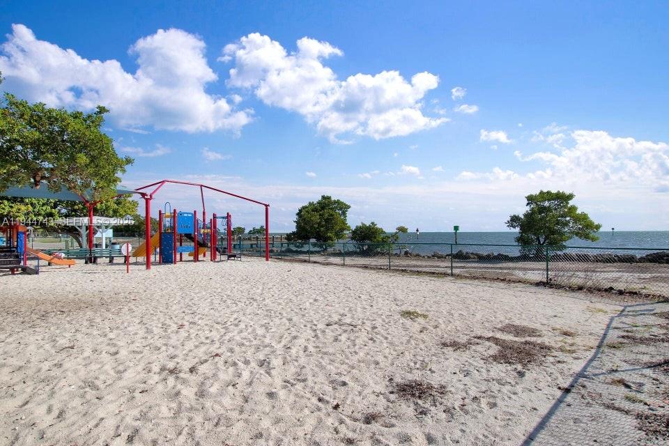 HARRIS OCEAN PARK ESTS - Land