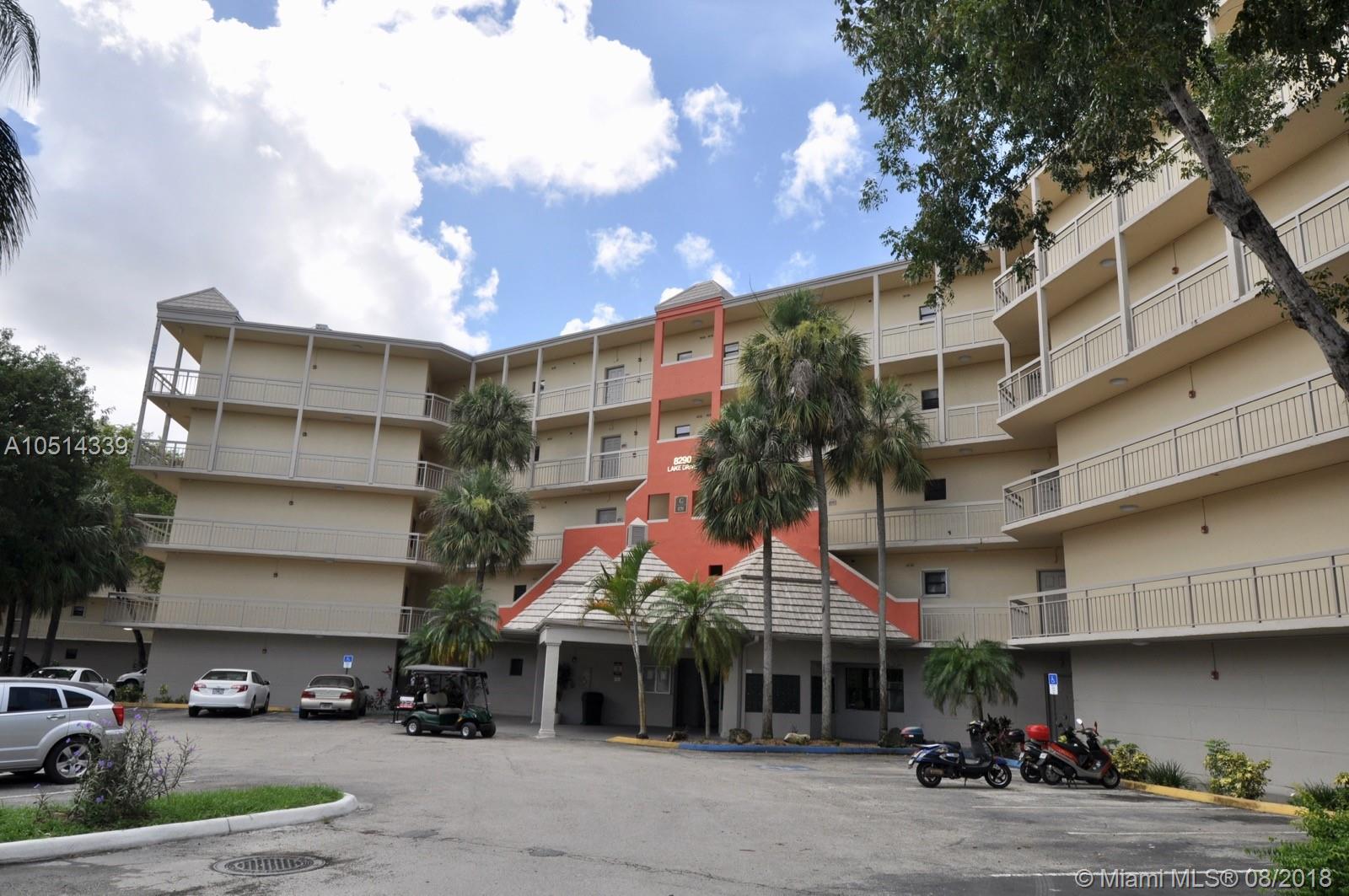 GREAT UNIT 1 BED 1 BATH, WOOD FLOORS, AND SPACIOUS BALCONY * COMMUNITY WITH POOL, GYM, AND TENNIS COURT * AVAILABLE TO MOVE IN AS SOON AS ASSOCIATION APPROVES
