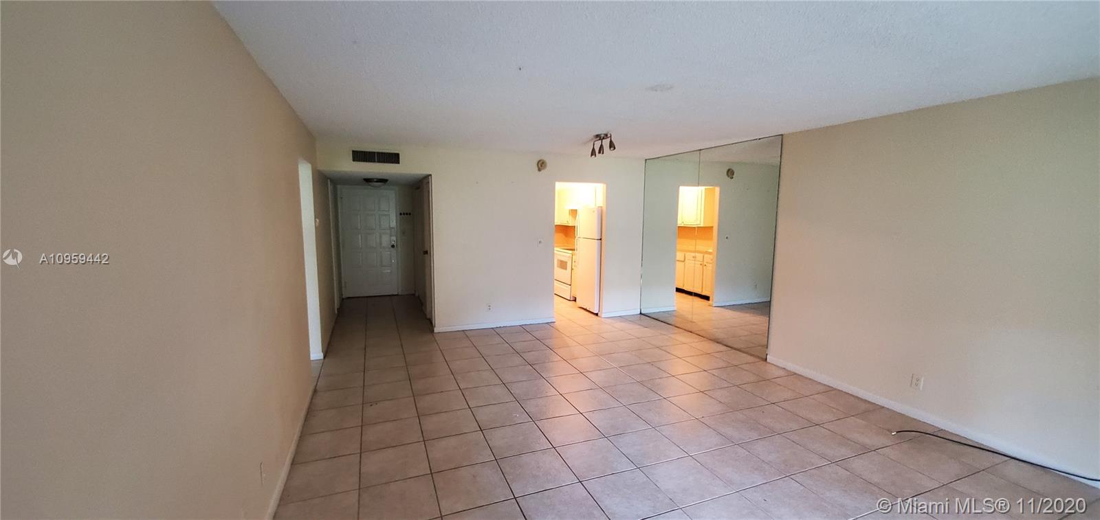 INVERRARY C C PH II - Residential Lease