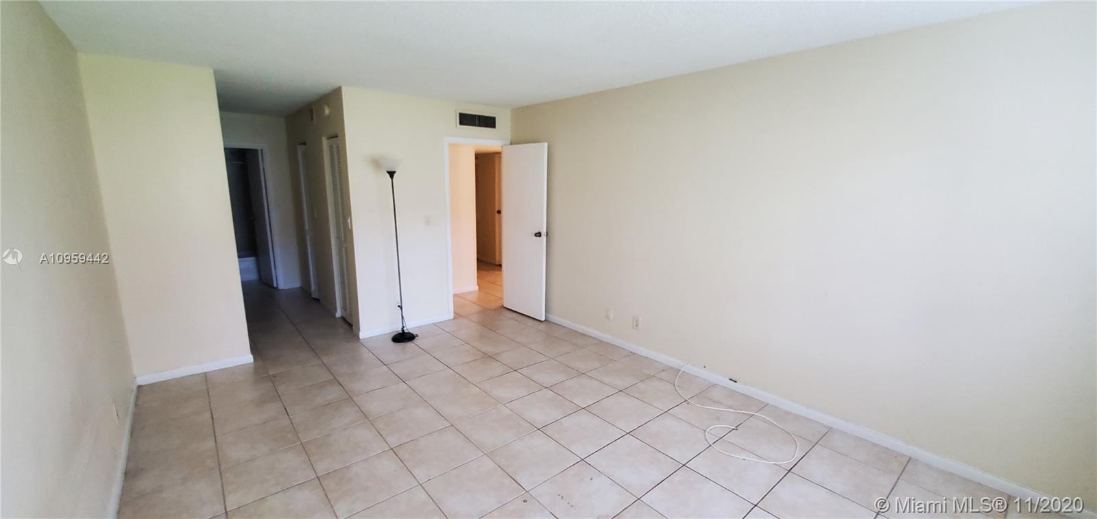 INVERRARY C C PH II - Residential Lease