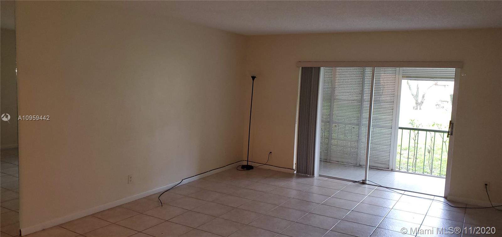 INVERRARY C C PH II - Residential Lease