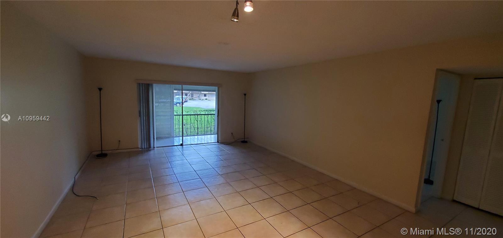 INVERRARY C C PH II - Residential Lease