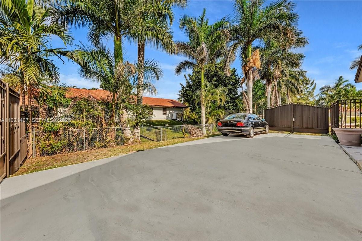 MIRAMAR WEST - Residential