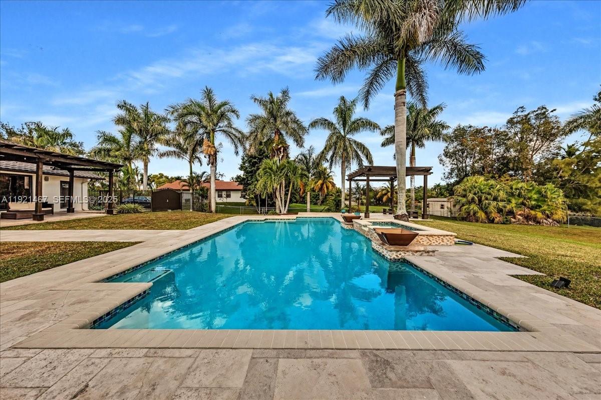 MIRAMAR WEST - Residential