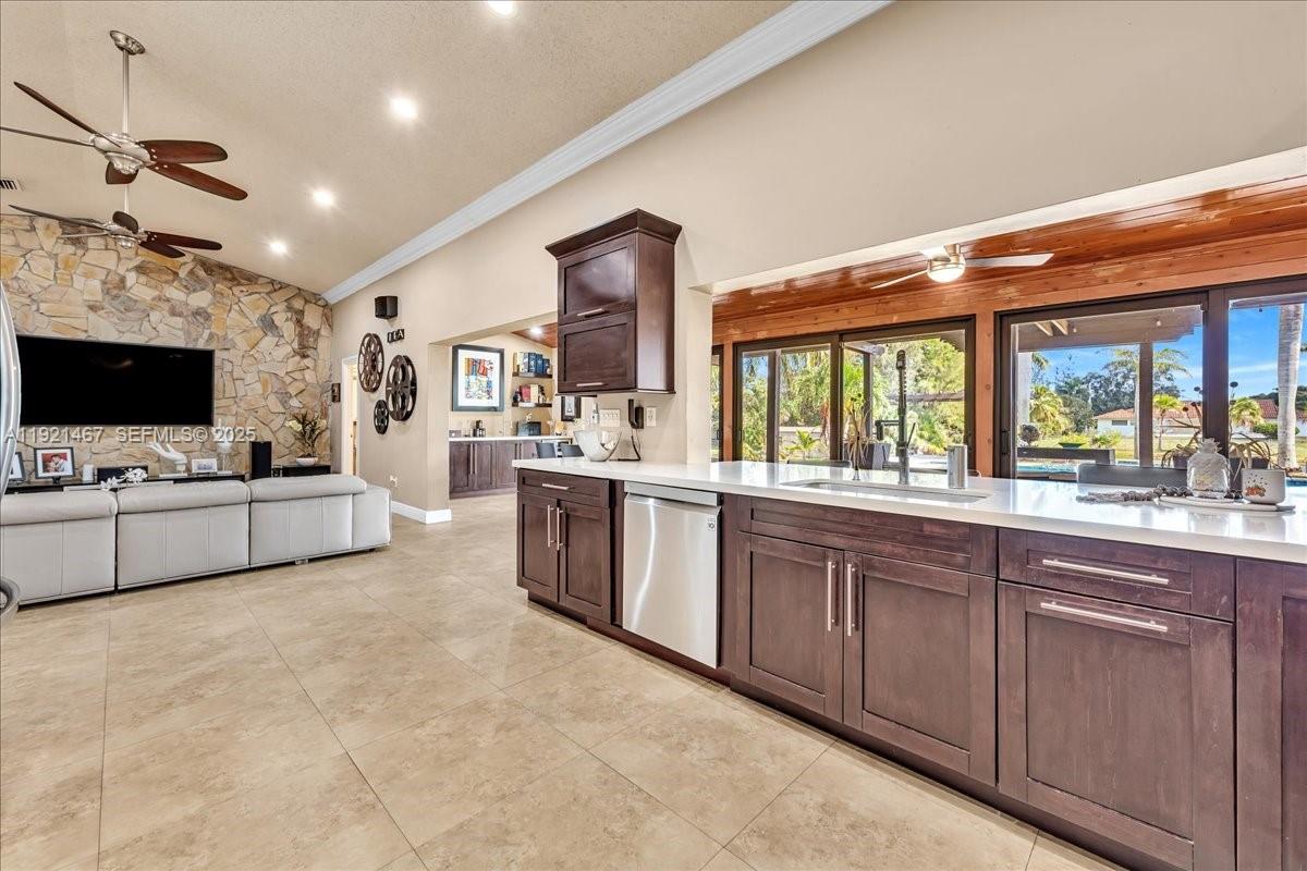 MIRAMAR WEST - Residential