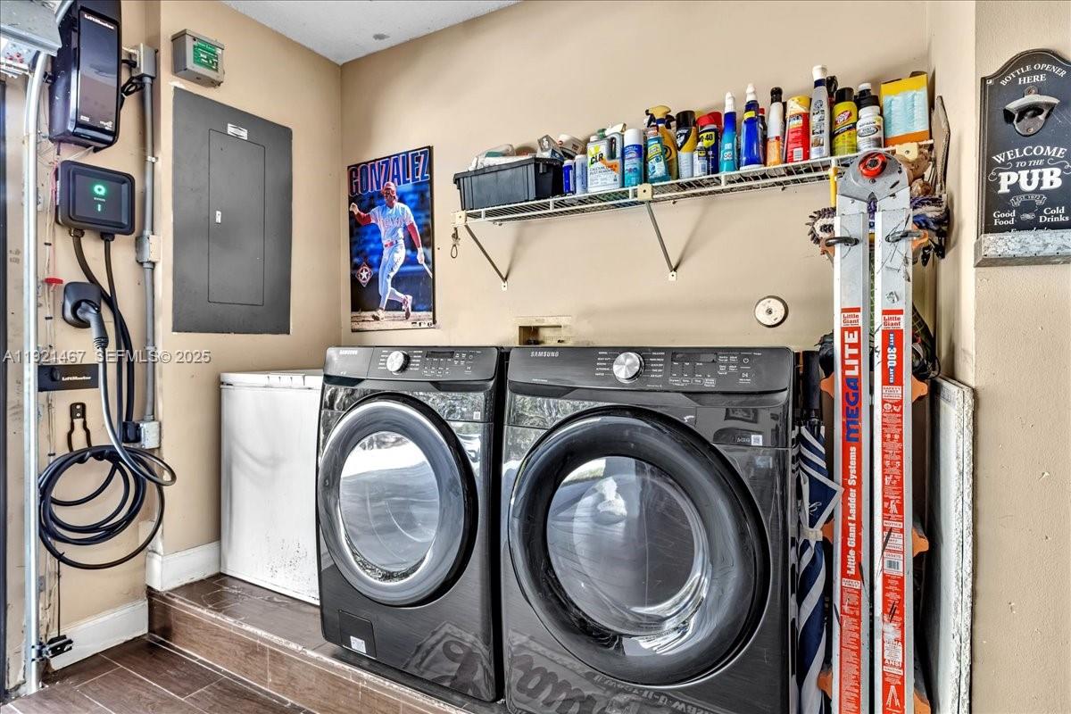 MIRAMAR WEST - Residential