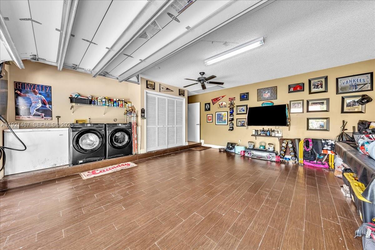 MIRAMAR WEST - Residential