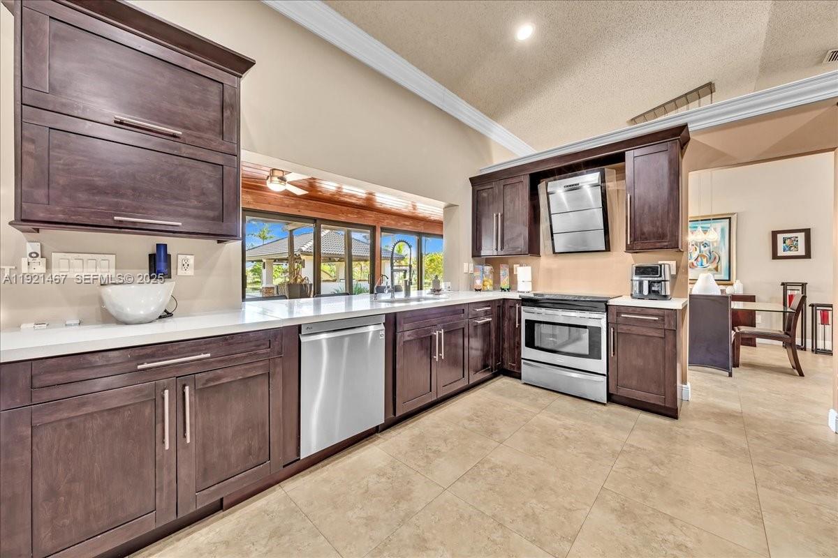 MIRAMAR WEST - Residential