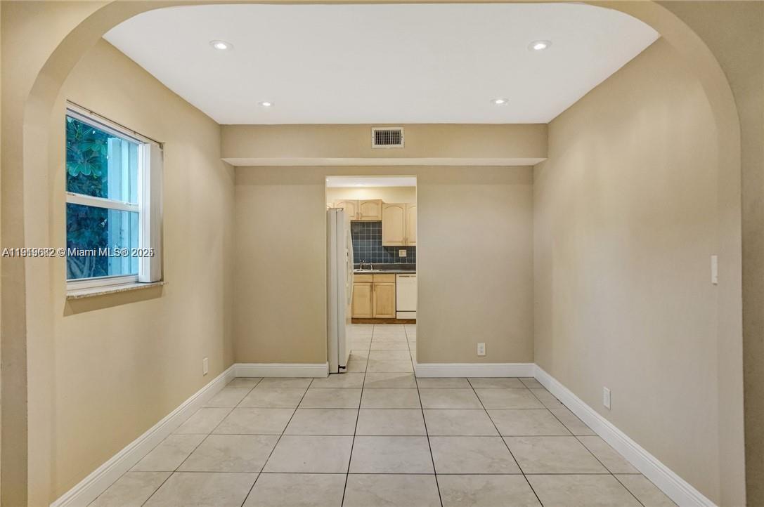 NORTH LAUDERDALE VILLAGE - Residential