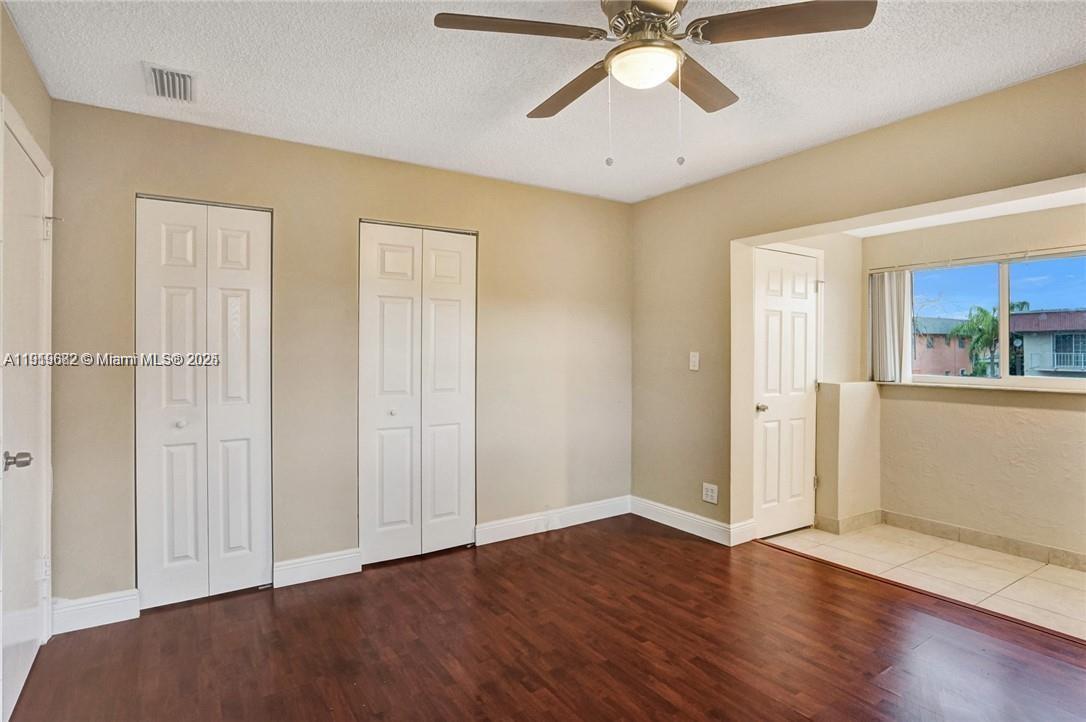 NORTH LAUDERDALE VILLAGE - Residential