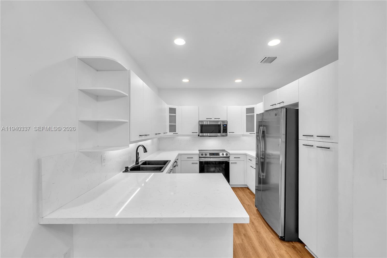 WEST LAKE VILLAGE PLAT - Residential