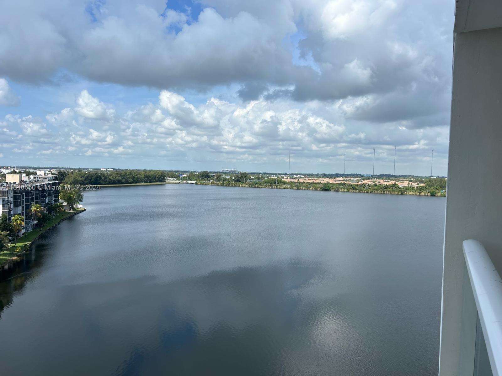 BUCKLEY TOWERS CONDO - EA - Residential