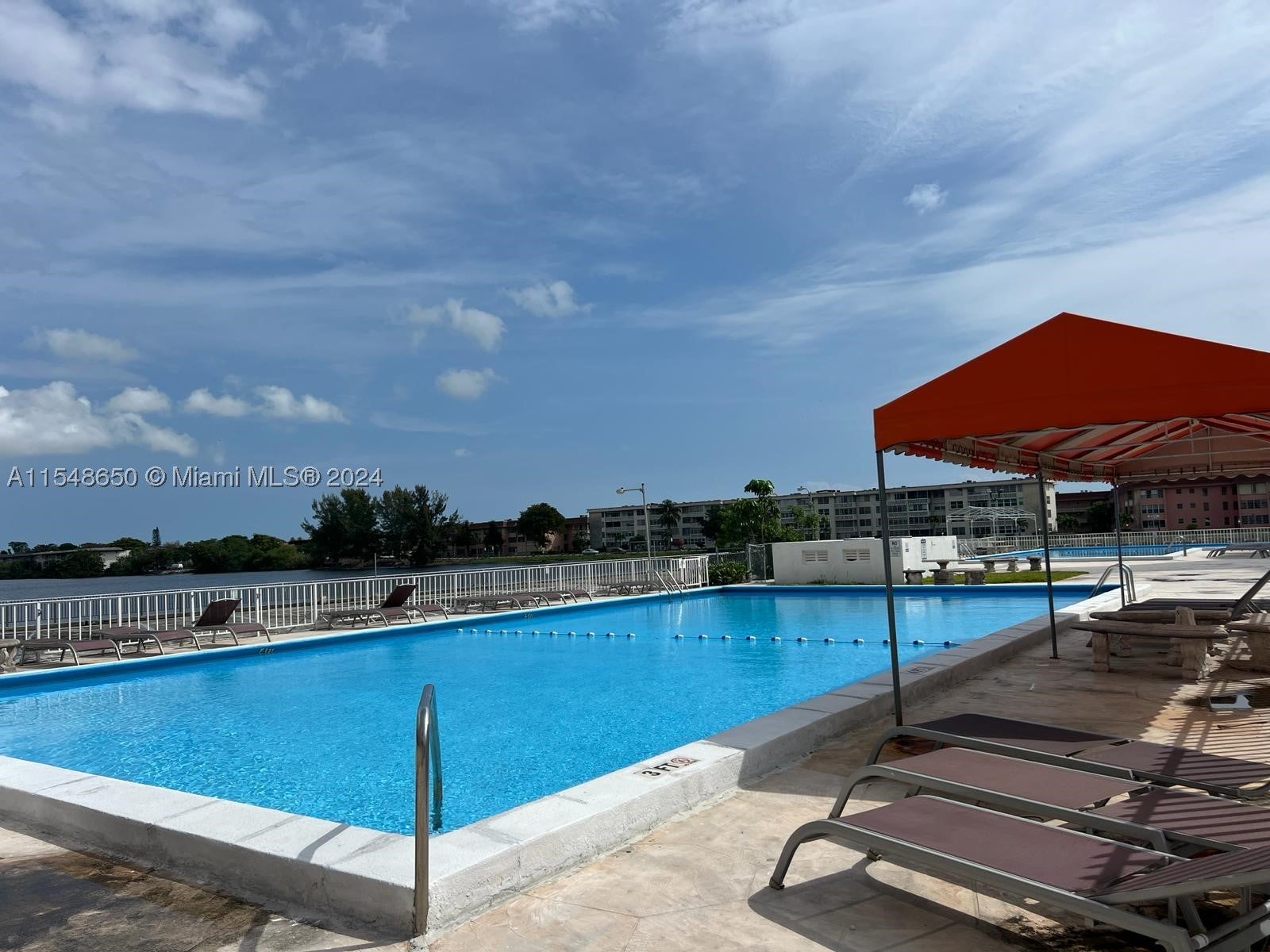 1301 NE Miami Gardens Dr 1101W