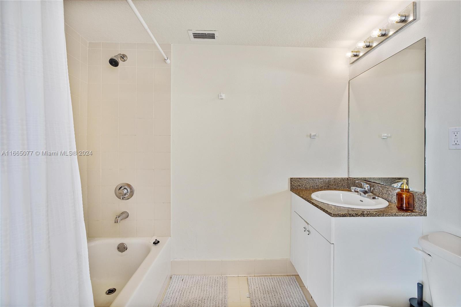 LAS BRISAS OF MIAMI BEACH - Residential Lease