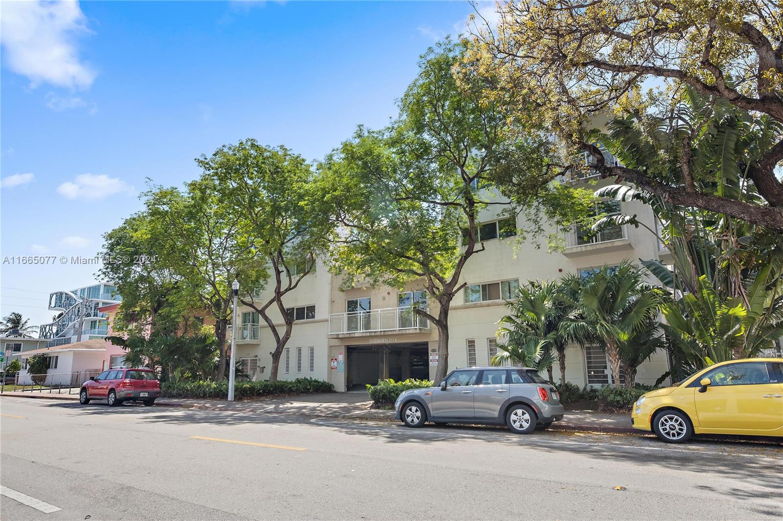 LAS BRISAS OF MIAMI BEACH - Residential Lease