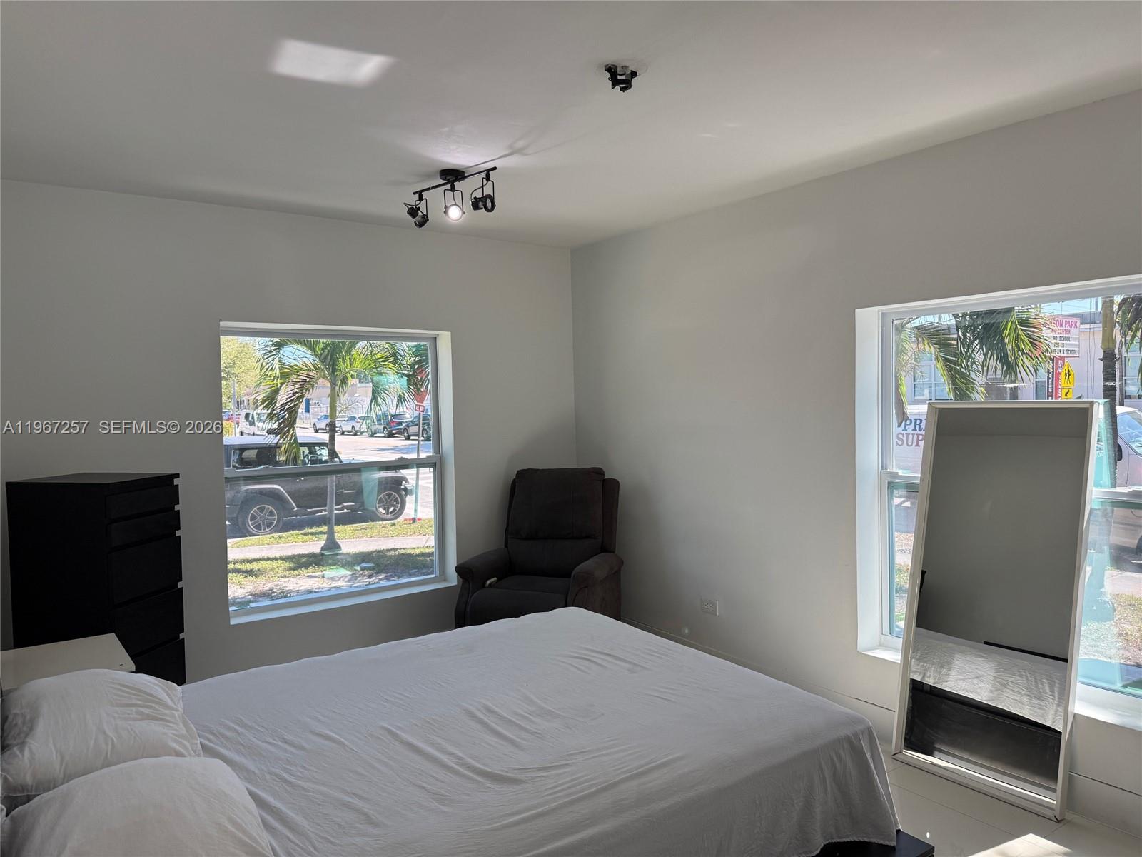 7TH AVENUE HIGHLANDS - Residential