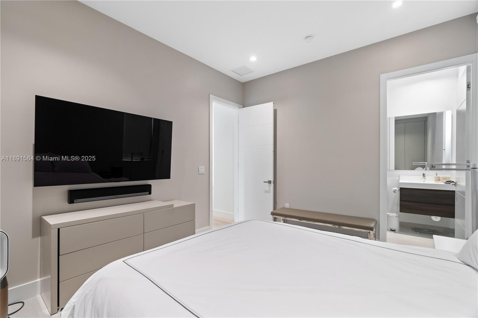 GRAND FLORIDIAN ESTATES - Residential