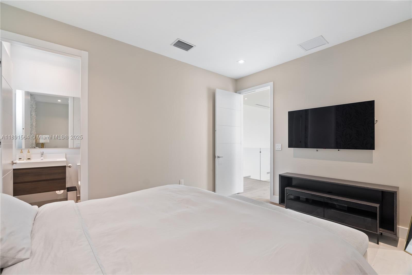 GRAND FLORIDIAN ESTATES - Residential