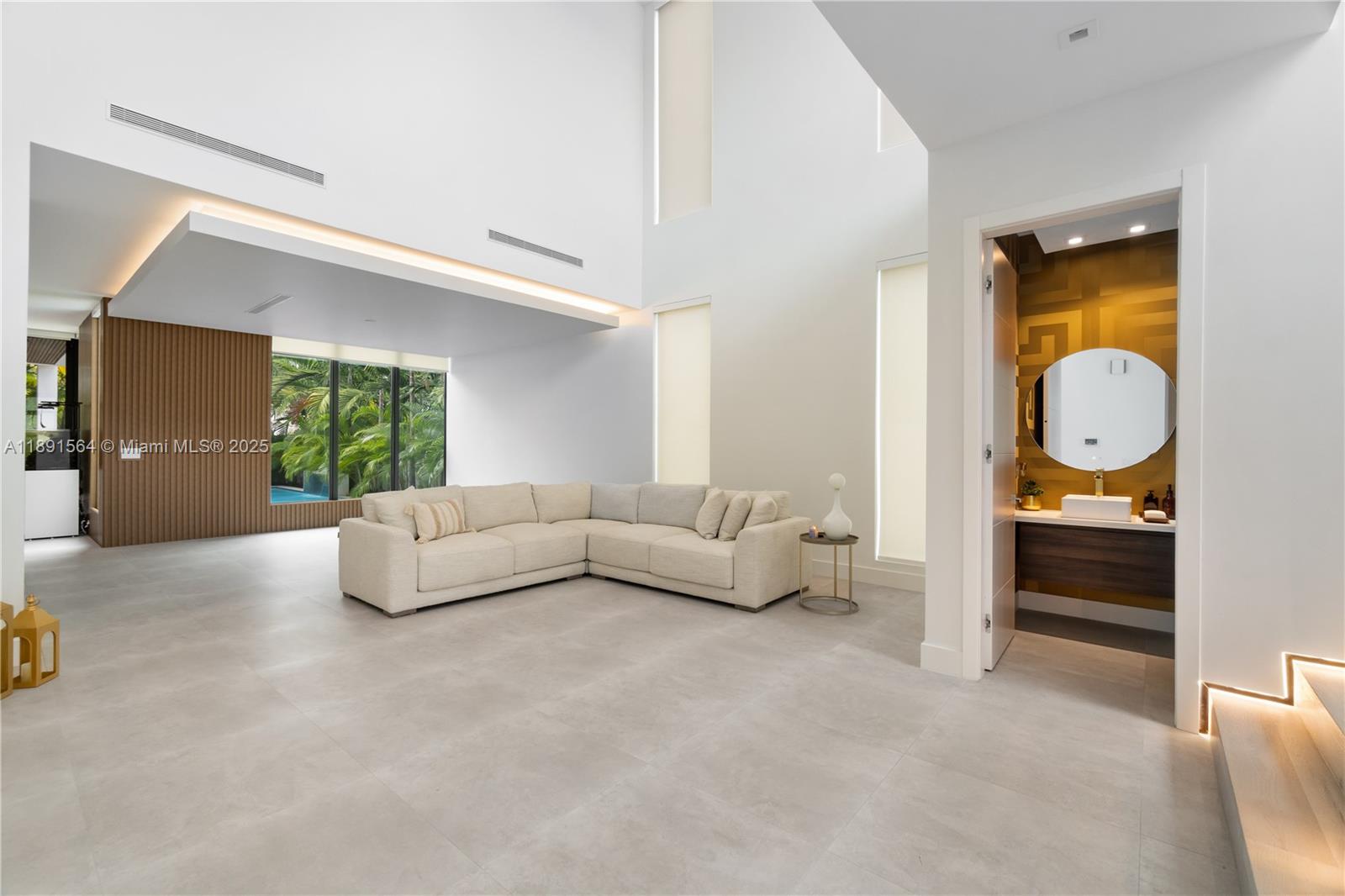 GRAND FLORIDIAN ESTATES - Residential