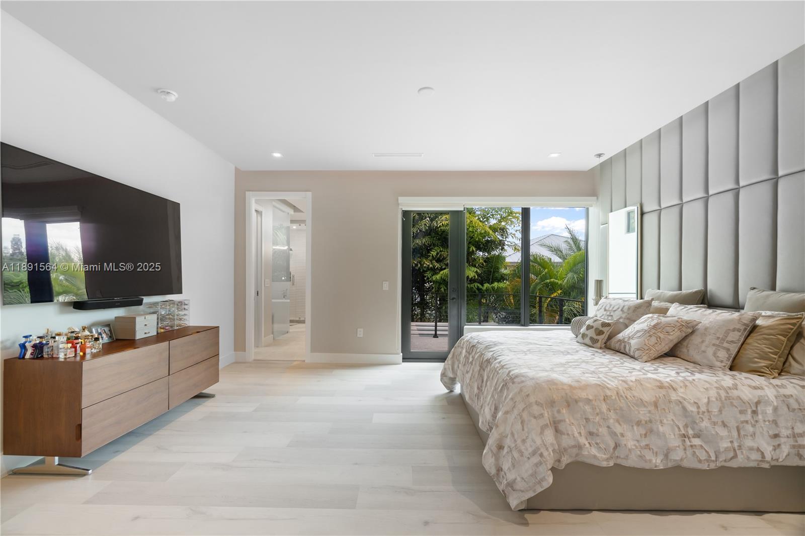 GRAND FLORIDIAN ESTATES - Residential