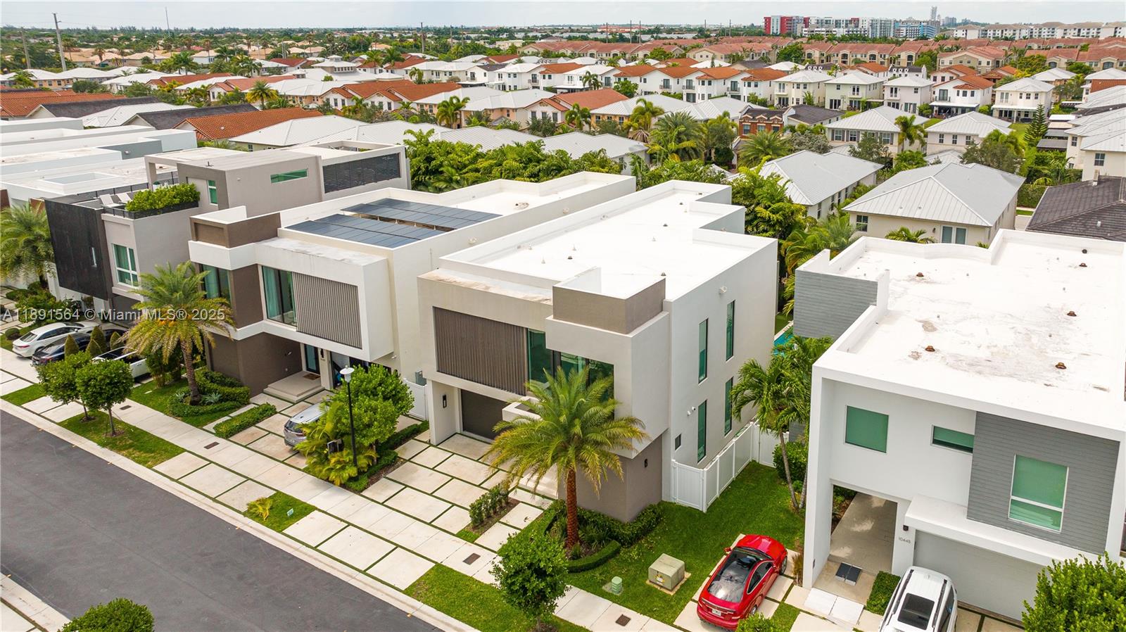 GRAND FLORIDIAN ESTATES - Residential