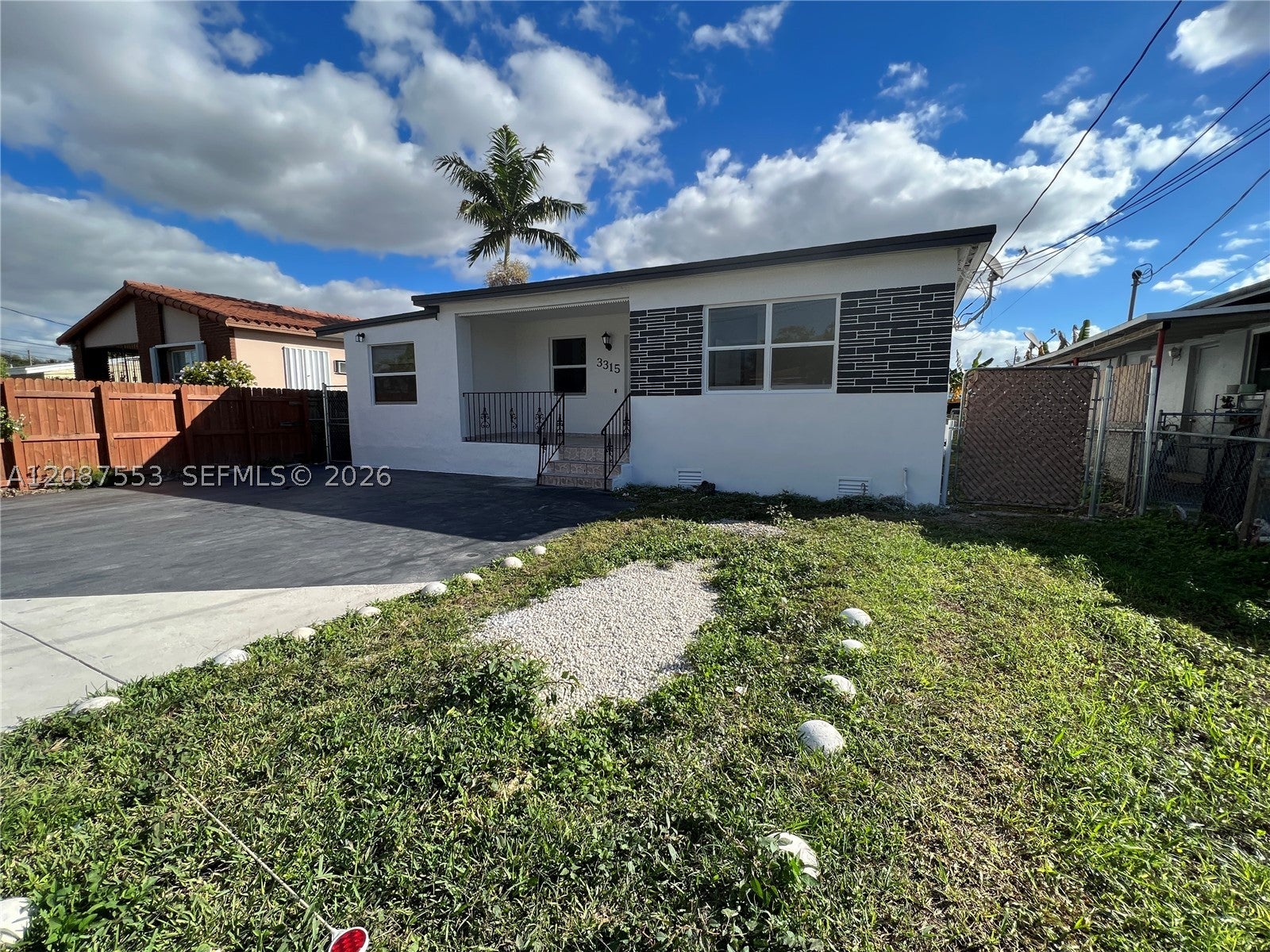 3315 SW 91st Ave