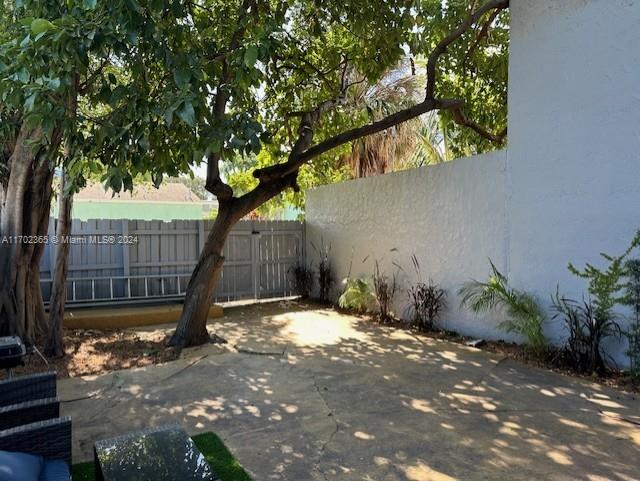 618 NW 11th St 618