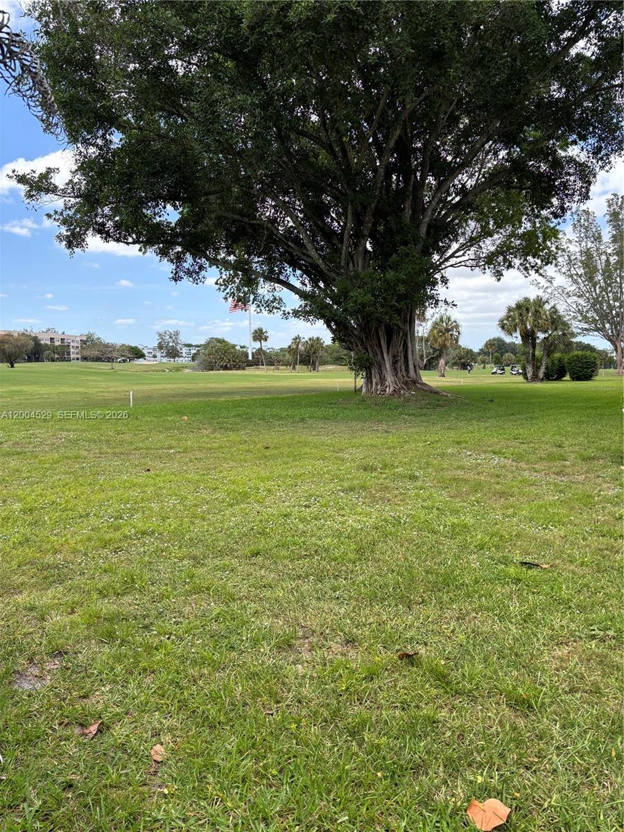 ORIOLE GOLF & TENNIS CLUB - Residential