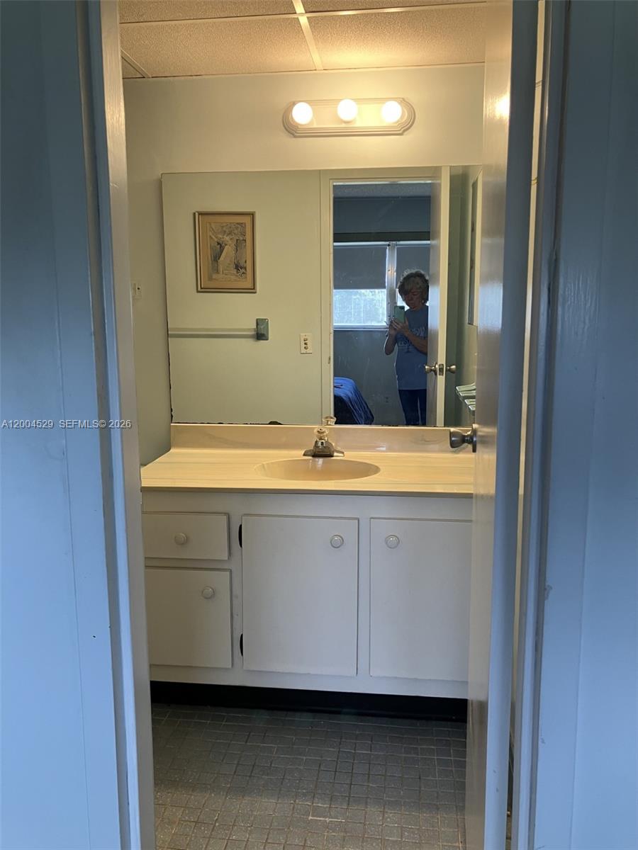 ORIOLE GOLF & TENNIS CLUB - Residential