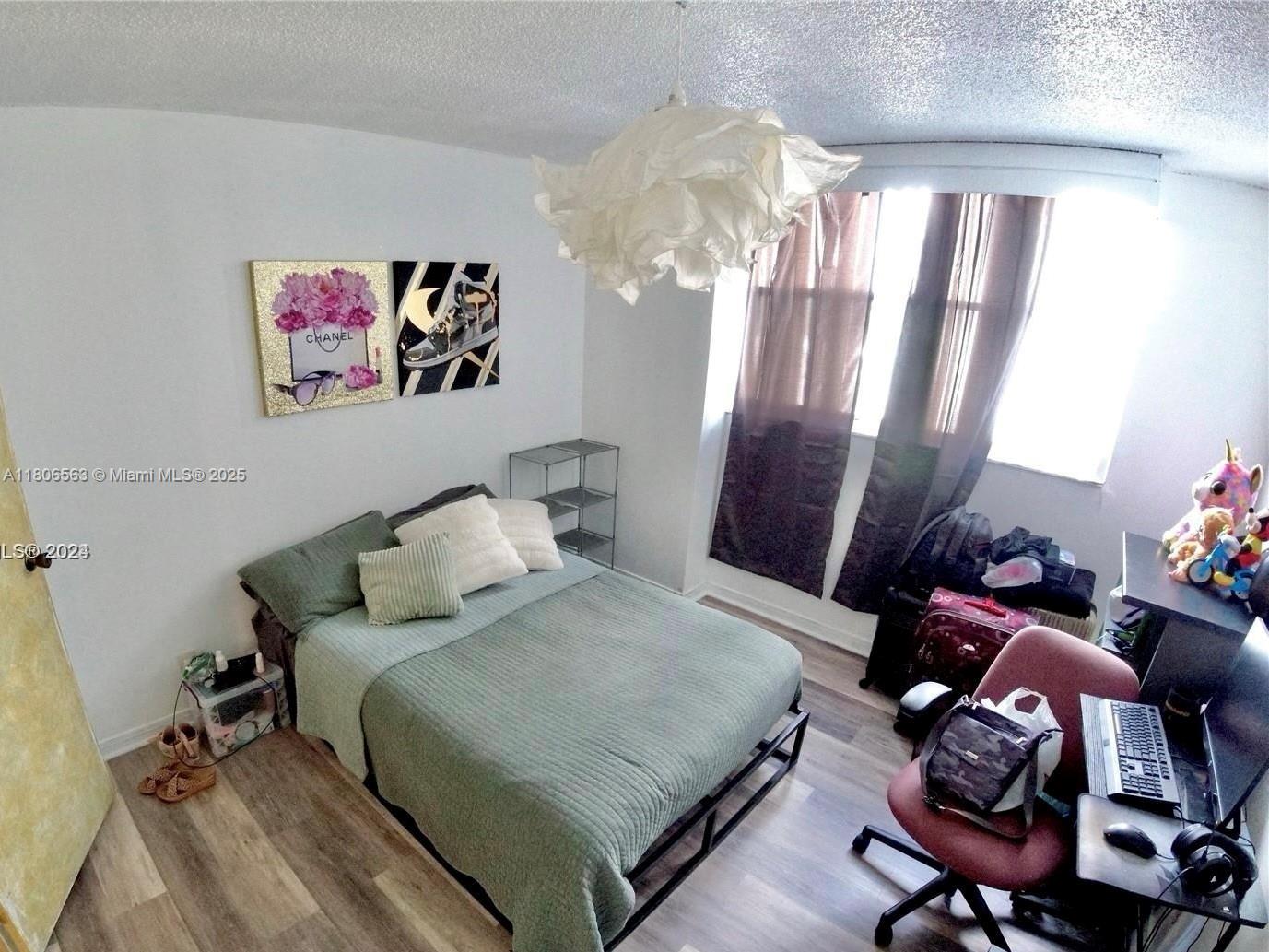 CARLTON BAY CONDO - Residential