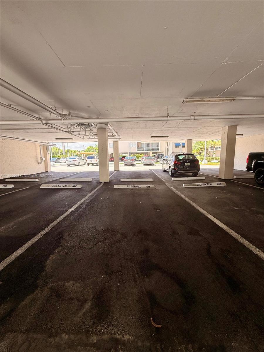 CARLTON BAY CONDO - Residential