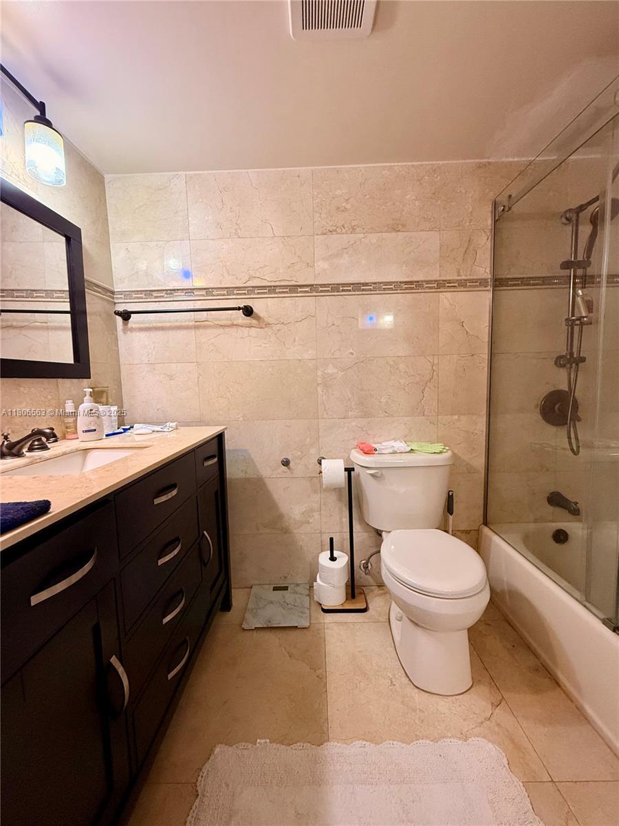 CARLTON BAY CONDO - Residential