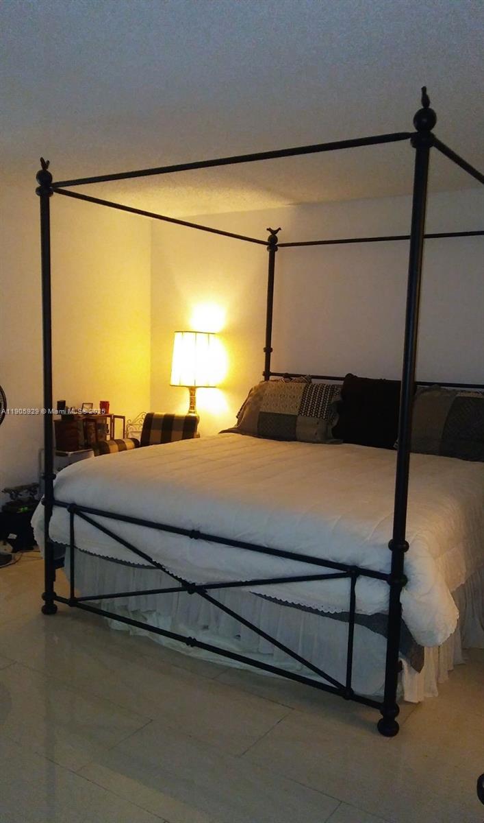 ANTIGUA VILLAGE II E COND - Residential