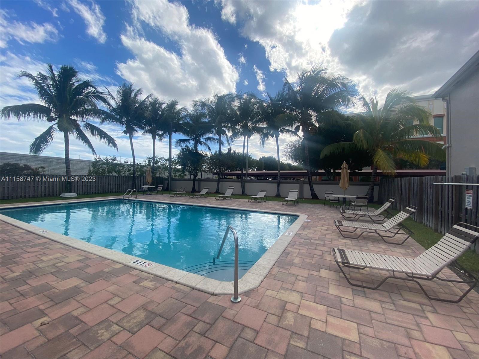 KENDALL VILLAGE TOWNVILLA - Residential