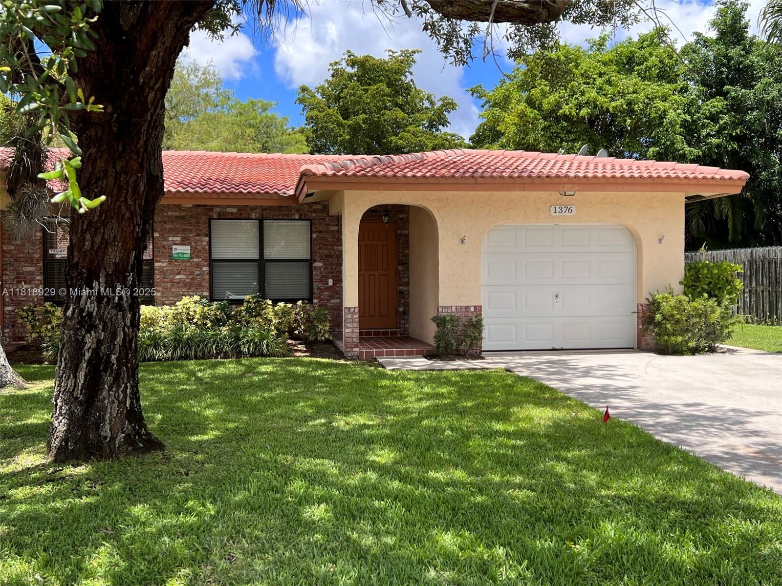 1376 Nw 93rd Ter 1376, Coral Springs, Broward County, Florida - 2 Bedrooms  
2 Bathrooms - 